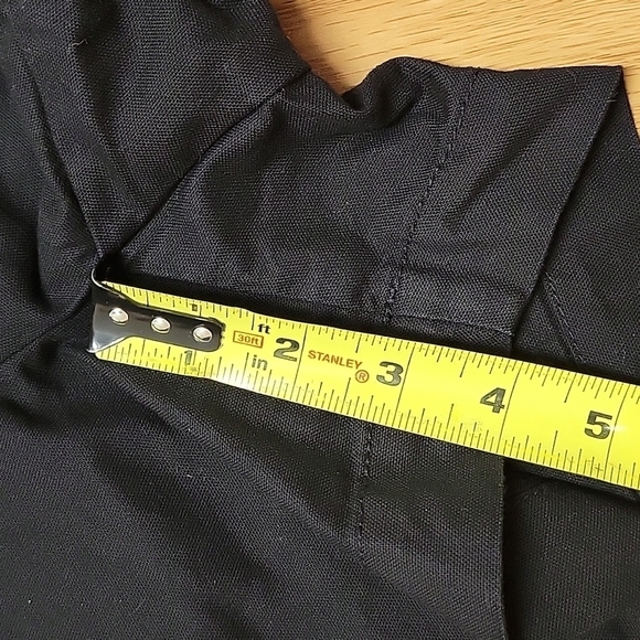 Calvin klein black shorts size 2 - Picture 9 of 10